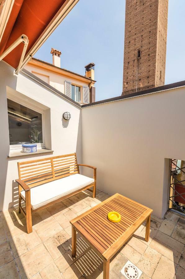 Altabella Panoramic Terrace Apartment โบโลญญา ภายนอก รูปภาพ