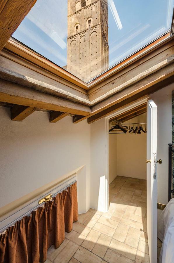 Altabella Panoramic Terrace Apartment โบโลญญา ภายนอก รูปภาพ
